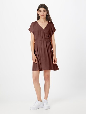 ABOUT YOU Dress in Red