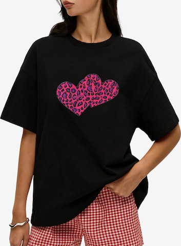 GORHEY Shirt in Black: front