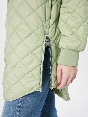 VERO MODA Between-Season Jacket 'Hayle' in Green