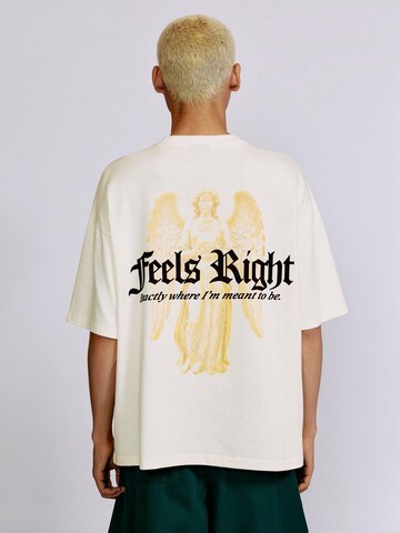 Pull&Bear T-Shirt in Beige: Vorderseite
