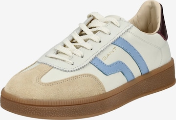 Baskets basses GANT en blanc : devant