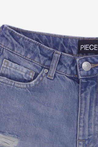 PIECES Shorts in XS in Blue