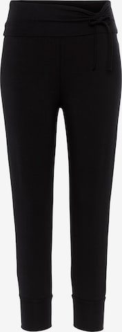 FAYN SPORTS Tapered Workout Pants in Black: front