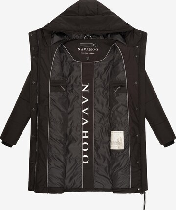 NAVAHOO Зимно палто 'Zuckertatze XIV' в черно
