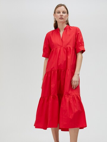Lola Casademunt - Vestido camisero en rojo: frente