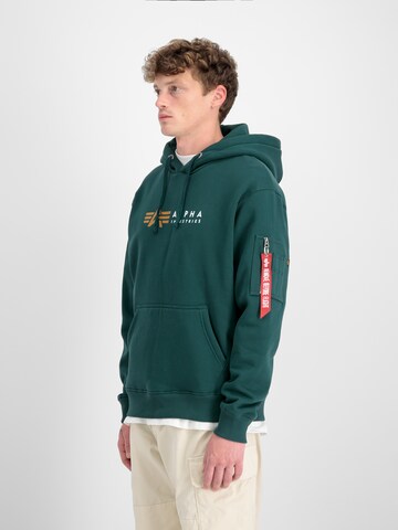 ALPHA INDUSTRIES Sweatshirt i grön