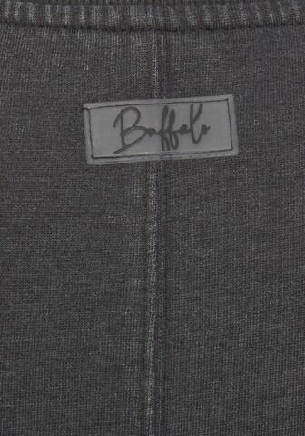 BUFFALO Sweatshirt in Grau