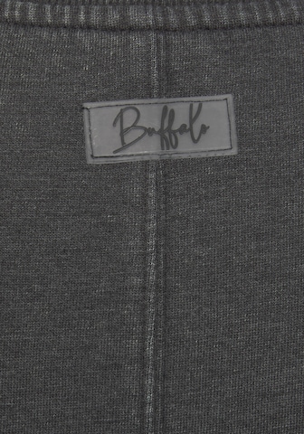 BUFFALO Sweatshirt in Grau