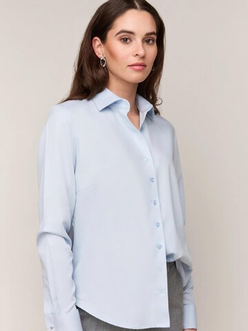 Vander Amsterdam Klederdracht blouse in Blauw: voorkant