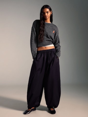 BershkaPulover - siva boja