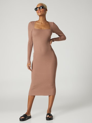 A LOT LESS Knitted dress 'Valerie' in Brown