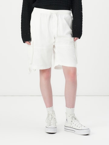 GAP Baggy Cargobukser i hvid: forside