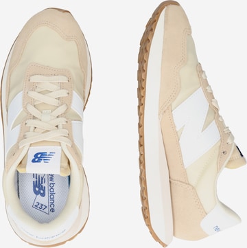 new balance Sneaker '237' in Beige