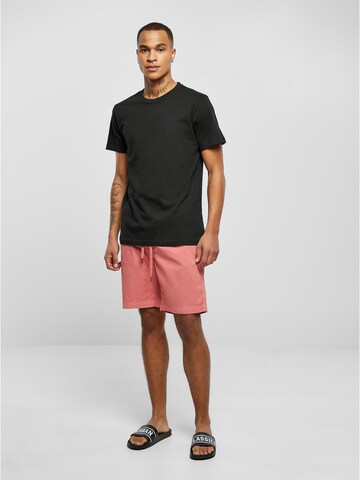 Urban Classics Regular Shorts in Pink