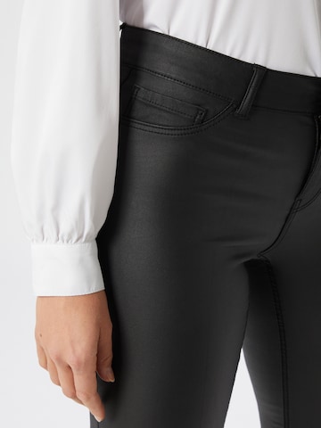 PIECES Skinny Jeans 'Paro' in Zwart