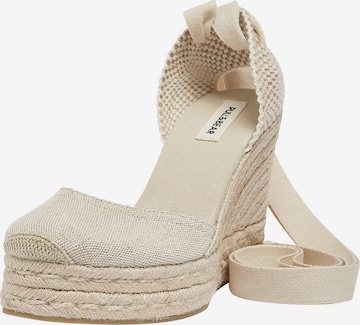 Pull&Bear Sandals in Beige: front