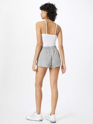 ADIDAS SPORTSWEAR Regular Sportshorts in Grau