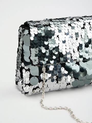 sudrabs Friends Like These "Clutch" stila somiņa