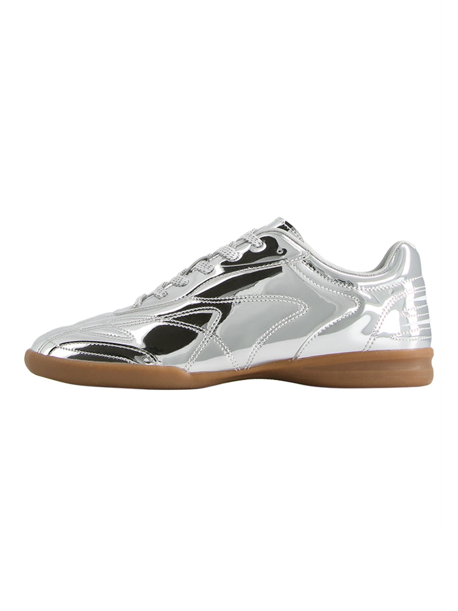 Bershka Sneakers in Silver