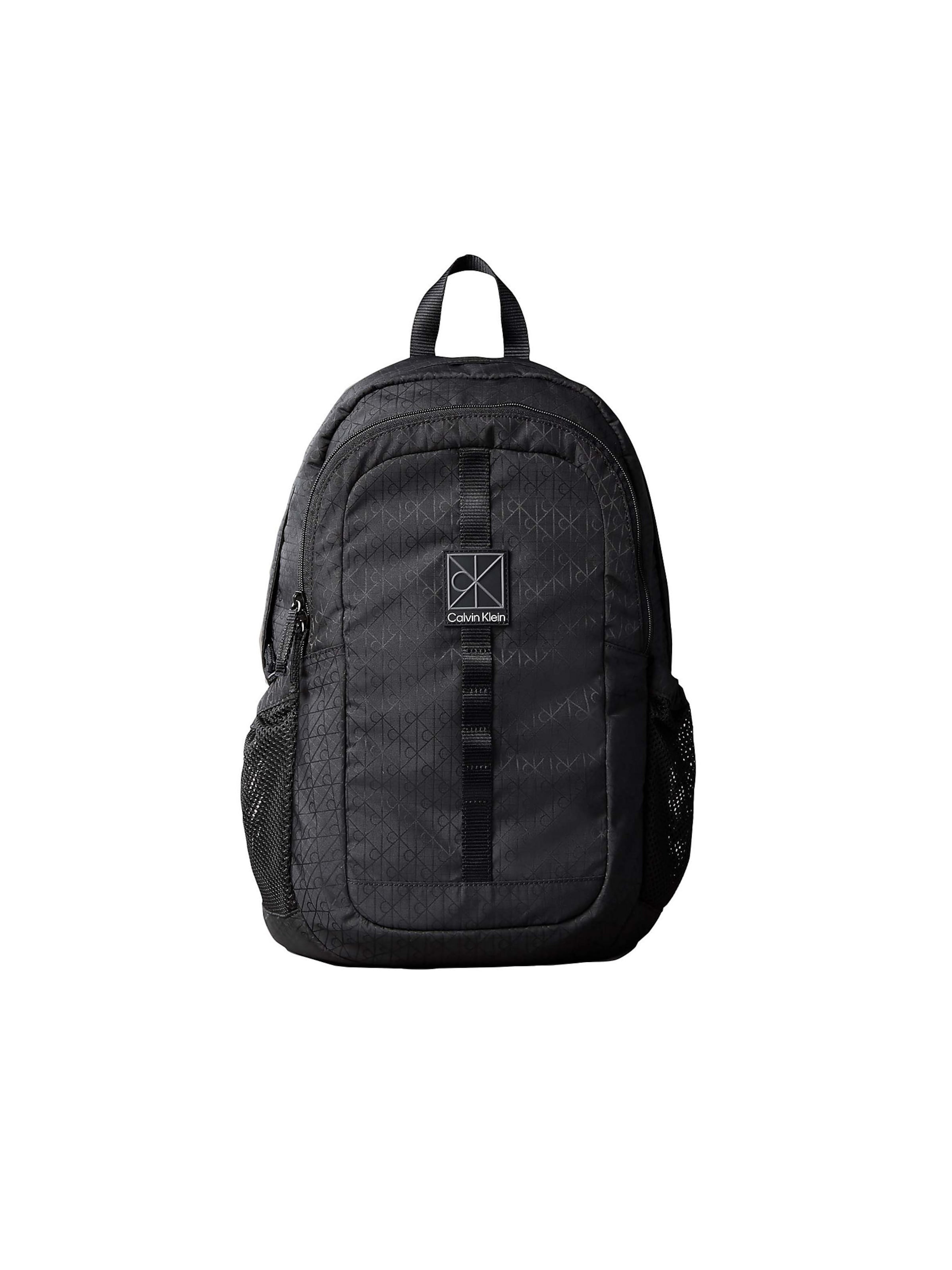 Calvin Klein Rucksack in Schwarz: Vorderseite