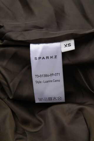 Sparkz Jacket & Coat in XS in Green