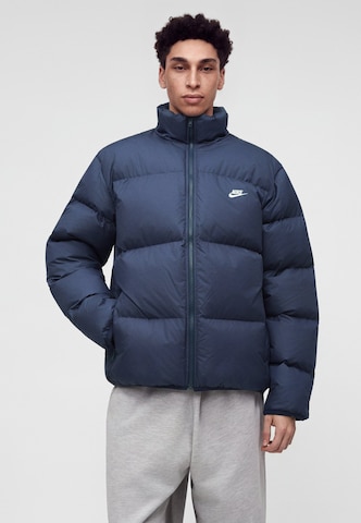 Nike Sportswear - Casaco de inverno 'CLUB' em cinzento: frente