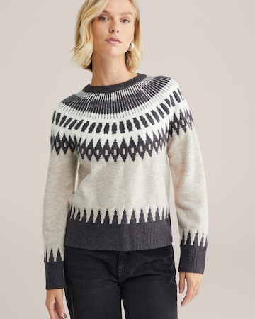 WE Fashion Sweater in Grey: front