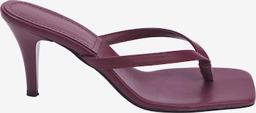 Trendyol - Sandalias de dedo en rojo: frente