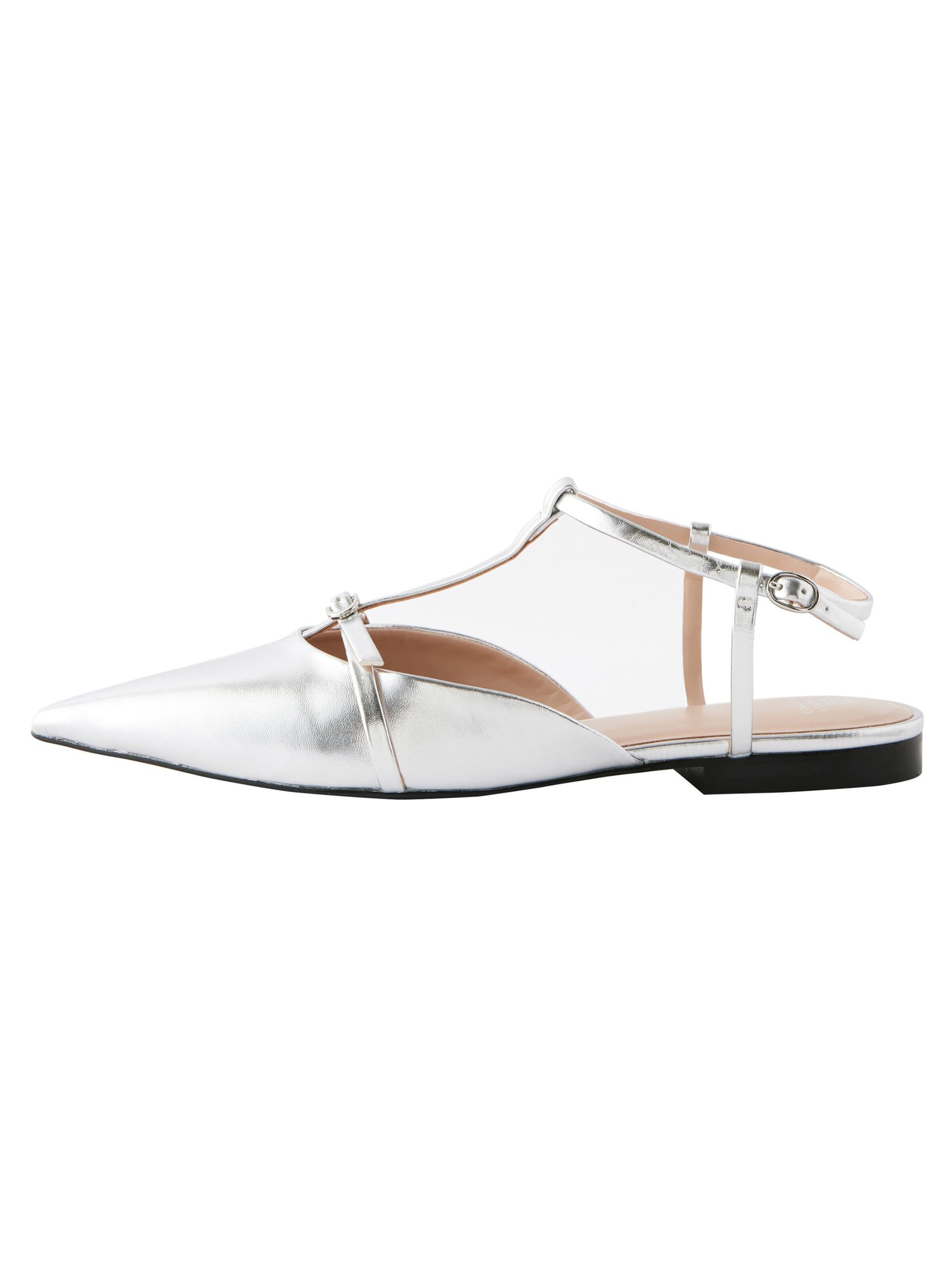 Next Σανδάλι σε ασημί: μπροστά