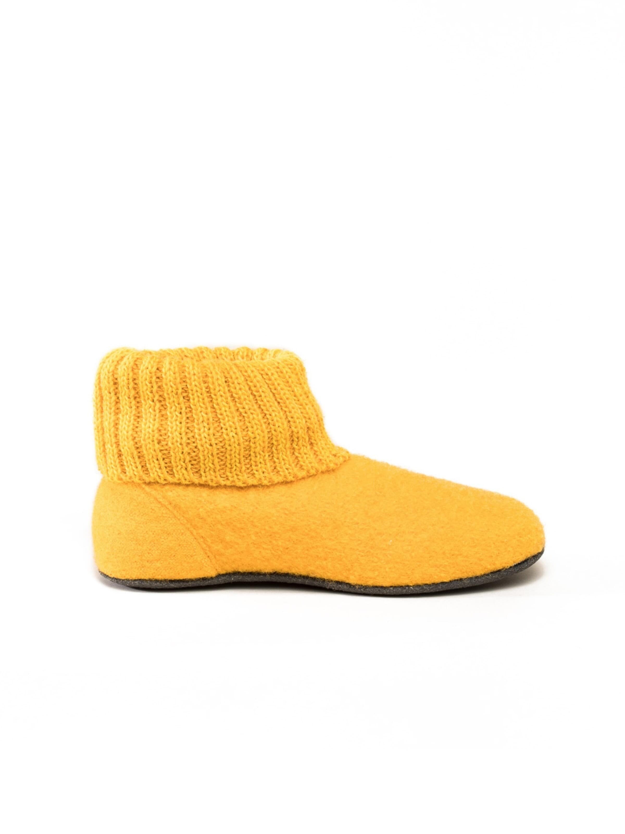 Gottstein Slippers 'Hüttenschuhe Alpine Boot FE' in Yellow