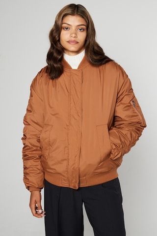 Aligne Between-Season Jacket 'Gillingham' in Brown: front