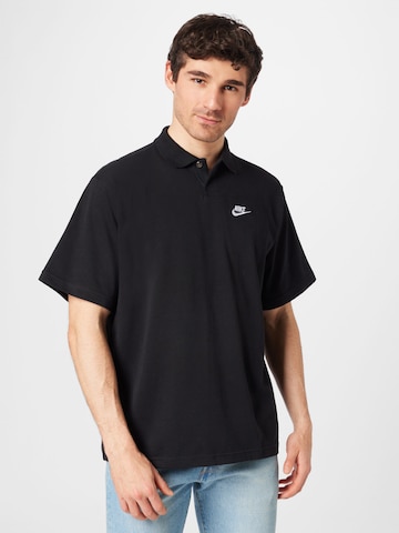 Tricou de la Nike Sportswear pe negru: față