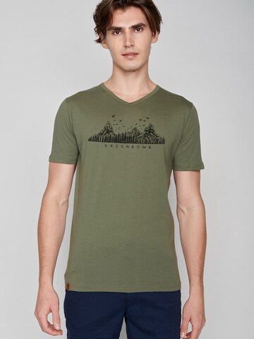 GREENBOMB Shirt 'Nature Mountain' in Groen: voorkant