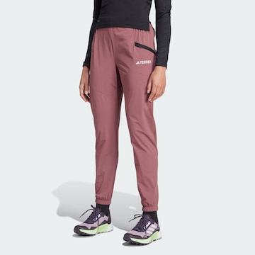 Effilé Pantalon de sport 'Xperior' ADIDAS TERREX en rouge : devant