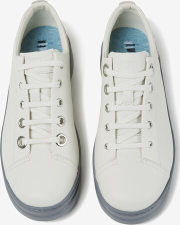 Baskets basses 'Twins' CAMPER en blanc