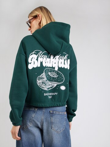 Sublevel Sweatshirt in Green: front