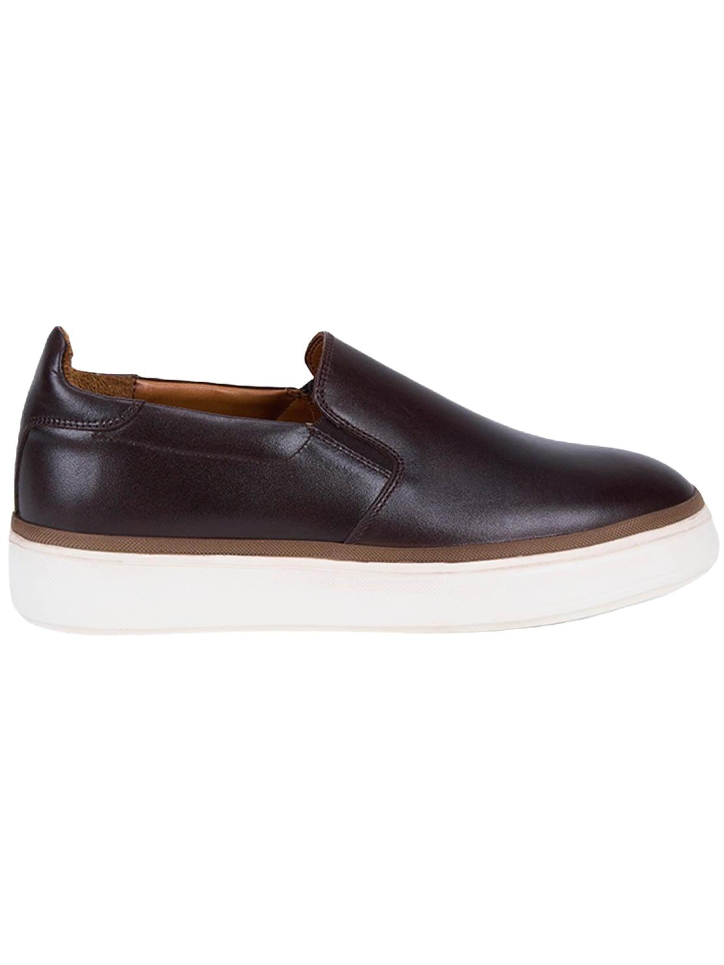 Chaussure basse 'Beleg' Desa en marron