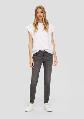 QS Slimfit Jeans 'Sadie' in Grau