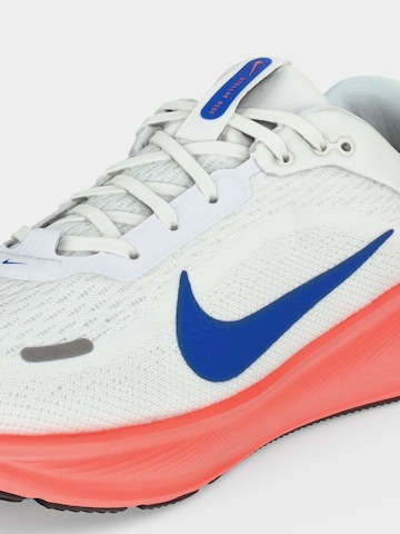 NIKE Sportcipő 'Stellar Ride' - fehér