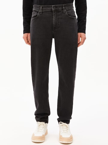 Regular Jean 'AARJO TARPA' ARMEDANGELS en noir : devant