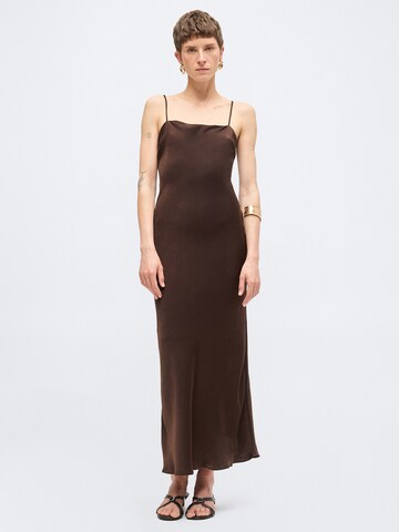Bardot Kleid 'MARLO' in Braun: Vorderseite