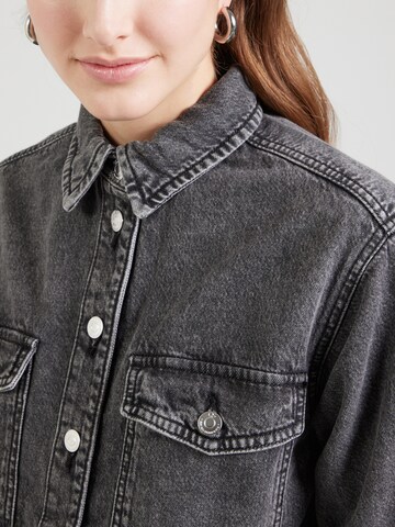 QS - Blusa en gris