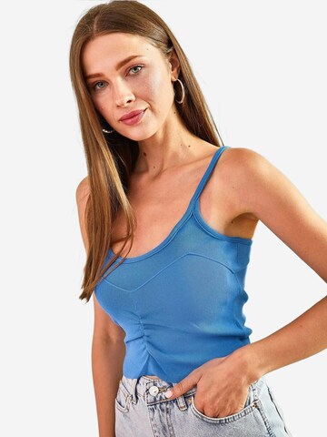 Bianco Lucci Knitted Top in Blue