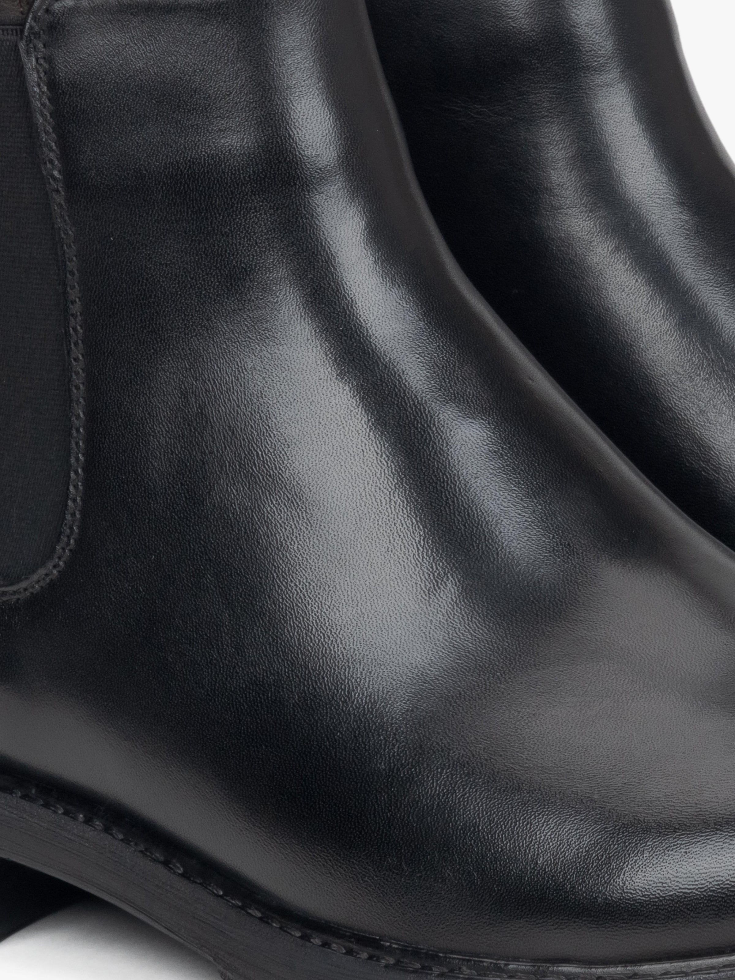 Estro Boot '985-1' in Black