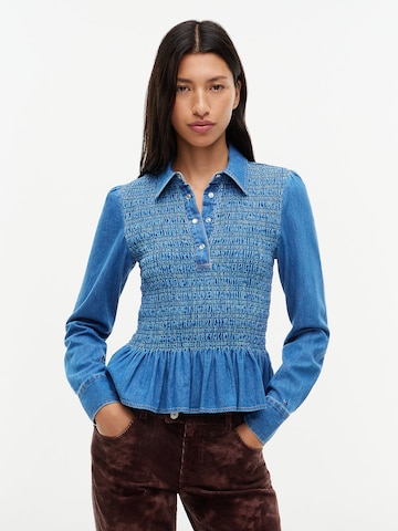 Tommy Jeans Blouse in Blue: front