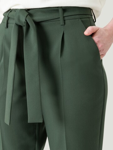 Coupe slim Pantalon à plis zero en vert