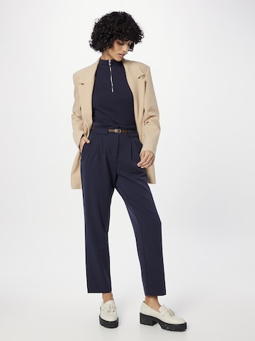 LA STRADA UNICA Tapered Pleat-Front Pants 'Josephine' in Blue