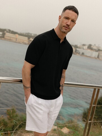 DAN FOX APPAREL Μπλουζάκι 'Jay' σε μαύρο