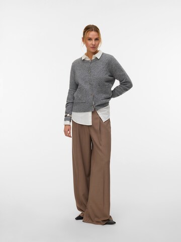 VERO MODA Kampsun 'VMNOVI', värv hall