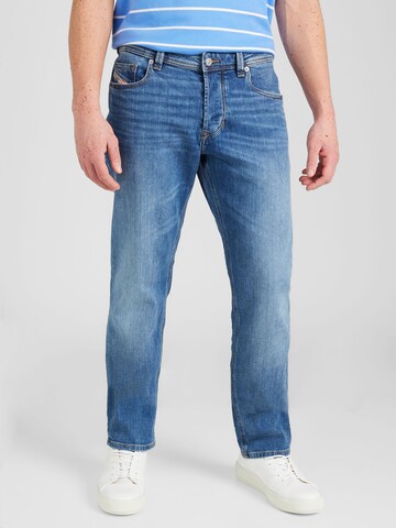 DIESEL Regular Jeans '1986 LARKEE-BEEX' i blå: framsida